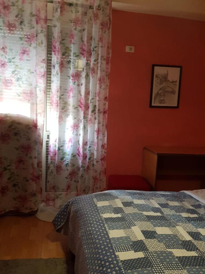 Veranda Rooms And Apartments ティラナ エクステリア 写真